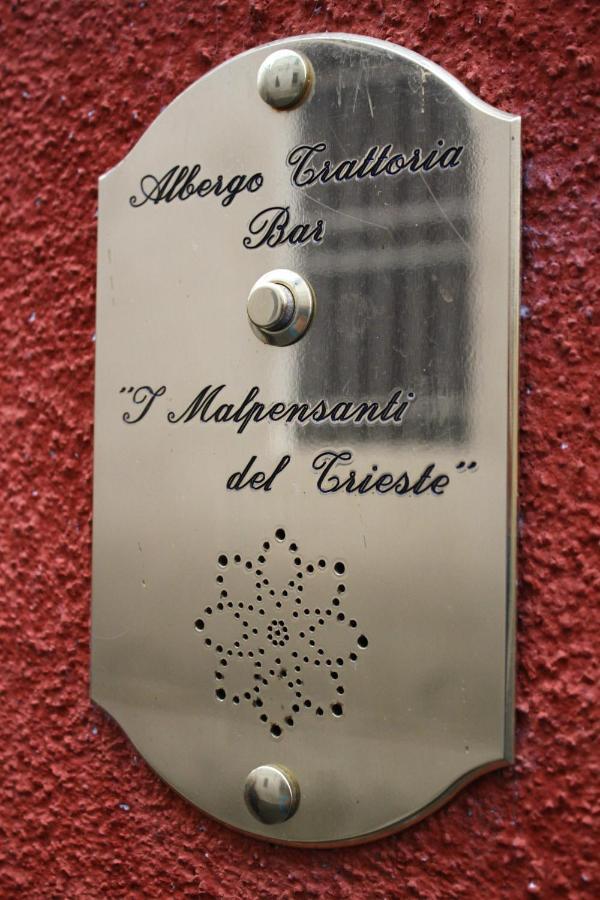 I Malpensanti Del Trieste Monticelli dʼOngina Kültér fotó